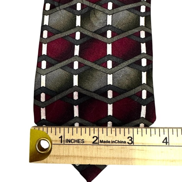 1996 Grateful Dead Wall Of Sound Third Set Tie Red Gray 100% Silk Made in USA - Picture 8 of 9